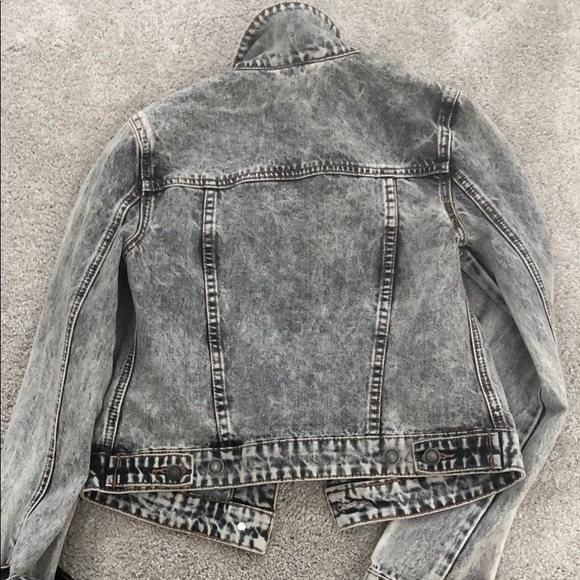 Distressed Grey Eightytwo Jean Jacket - Picture 4 of 7